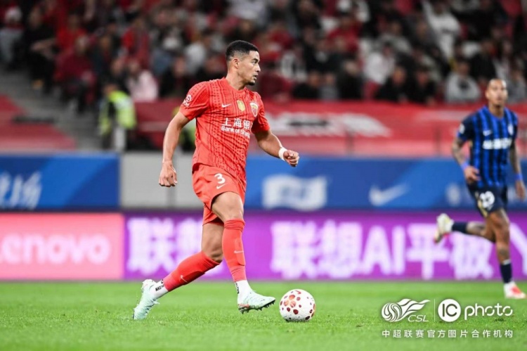海港主場(chǎng)4-0完勝三鎮(zhèn)，安佩姆首球+劉祝潤(rùn)傳射
