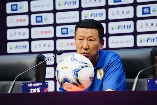 崔康熙：杯賽無(wú)退路，需提防進(jìn)攻脫節(jié)；李源一向球迷道歉